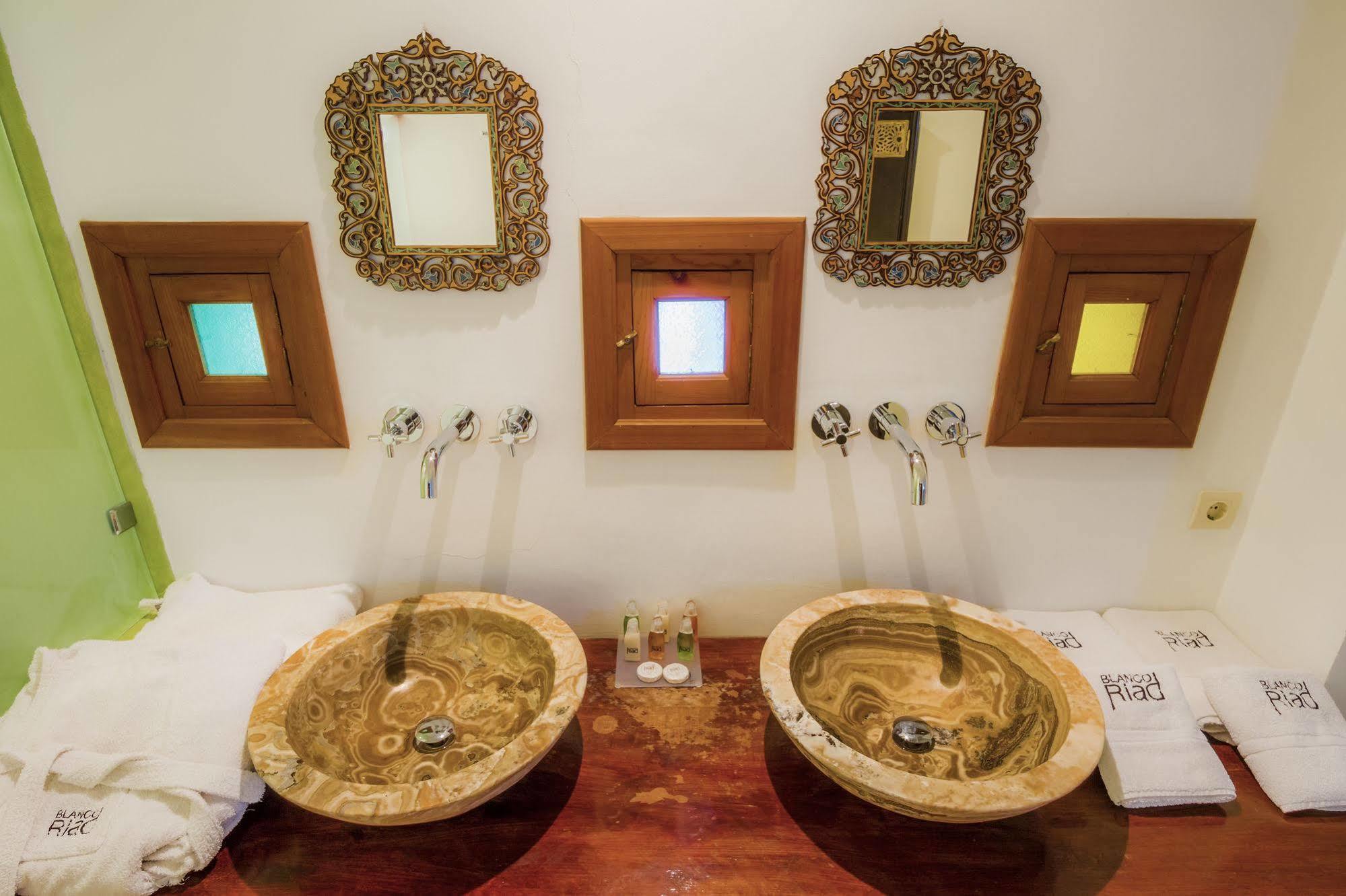 Hotel Blanco Riad Tétouan Екстериор снимка