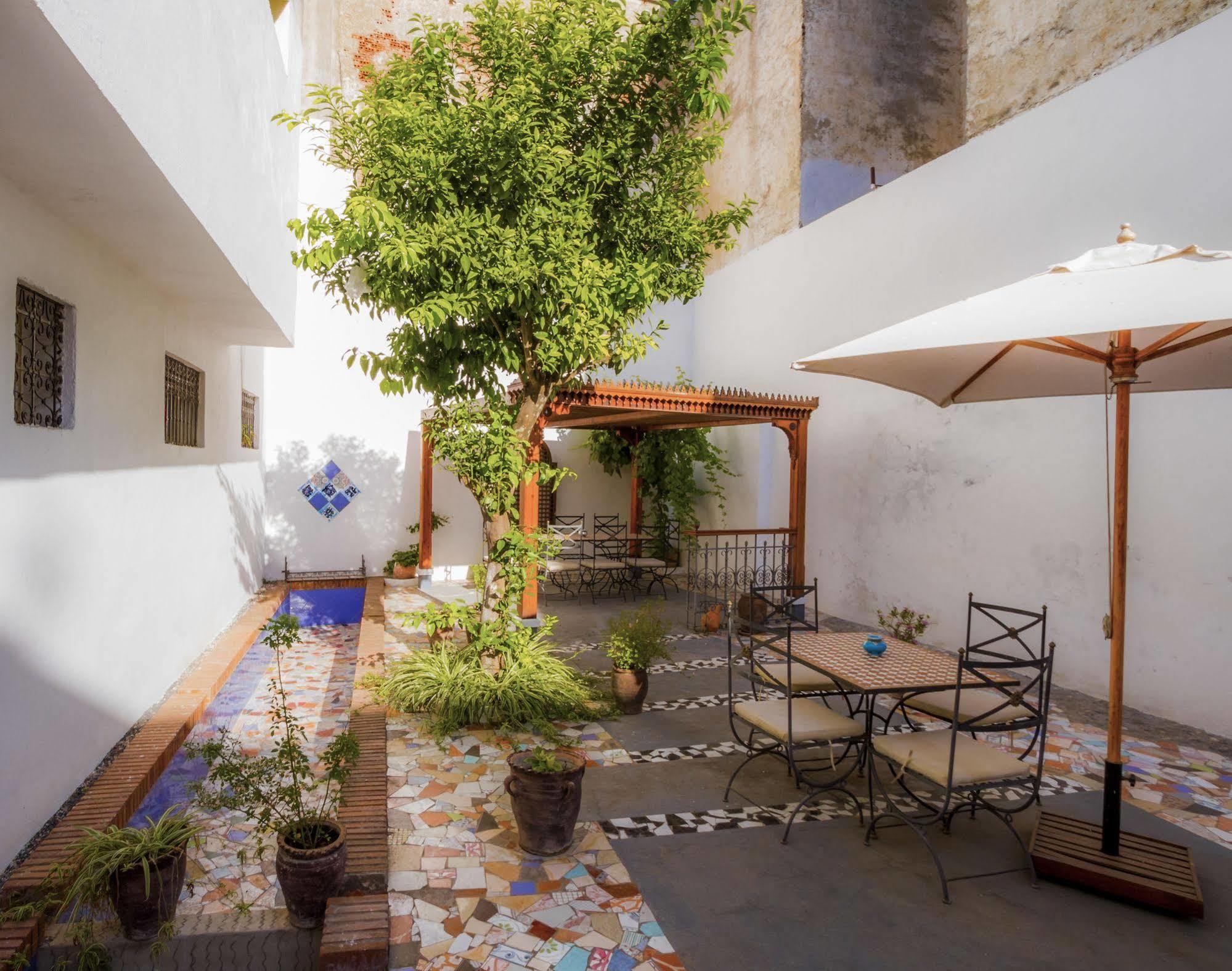 Hotel Blanco Riad Tétouan Екстериор снимка